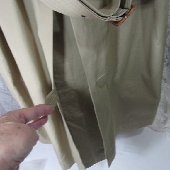 Barston's Overcoat  Khaki Double Breasted with belt - Picture 5 of 8